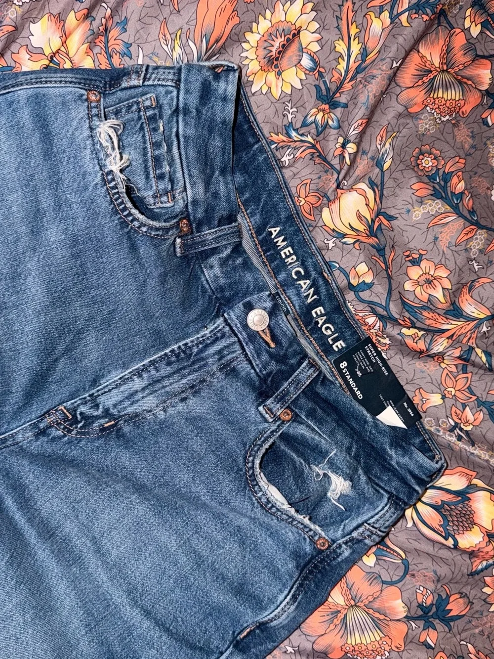 AE Curvy Mom Jean